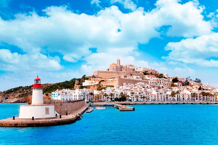 Alquiler de coches en Ibiza Puerto: BCO Bookings